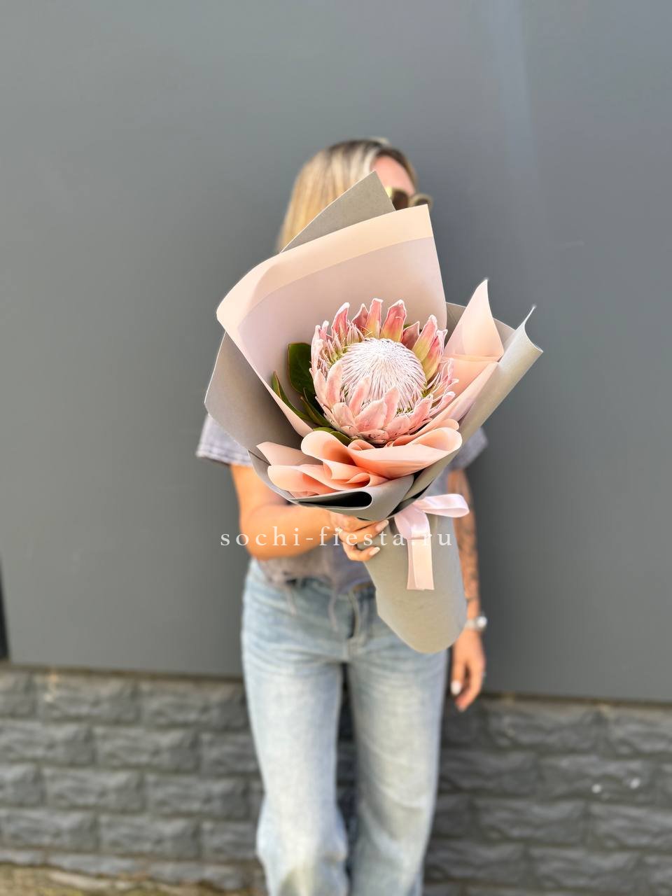 Букет с протеями