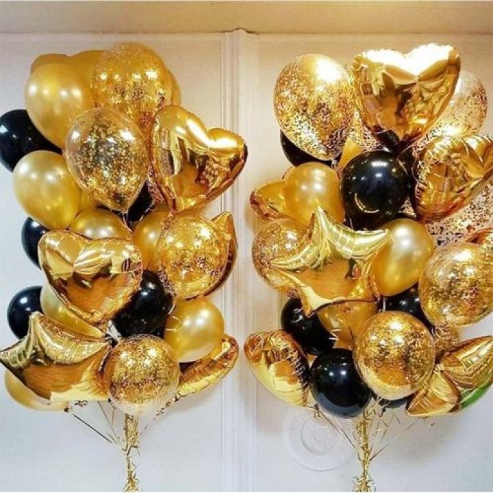 Фонтан шаров "Чёрное золото" в Чебоксарах