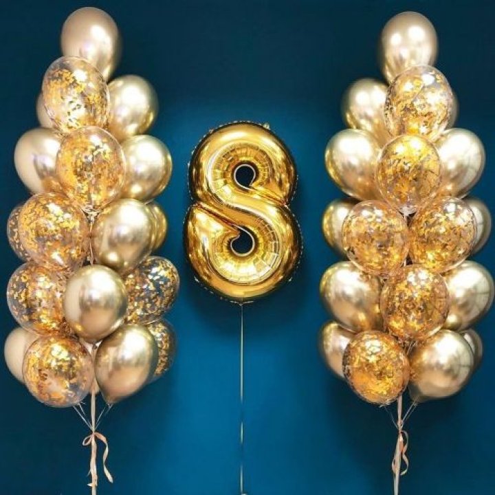 Цифра с фонтанами шаров  в Чебоксарах