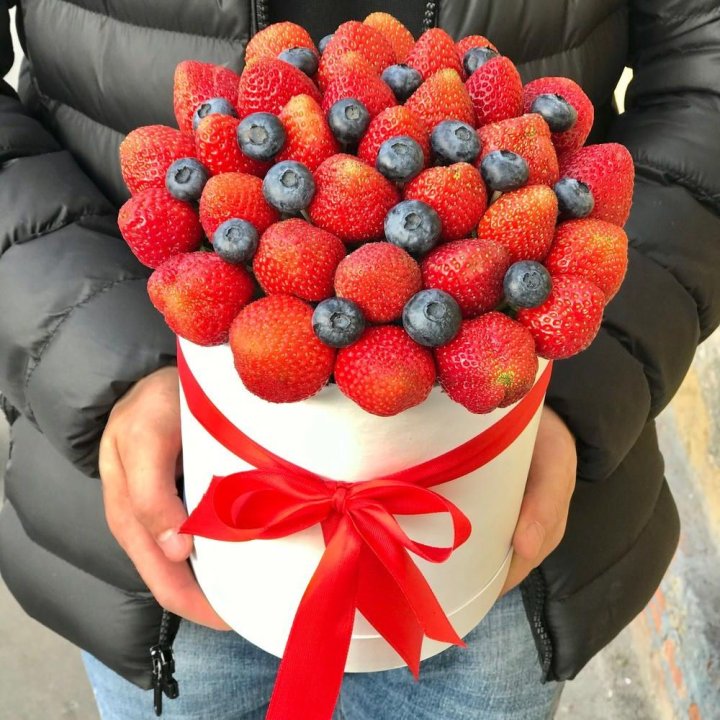Клубничный бокс №3 в Чебоксарах