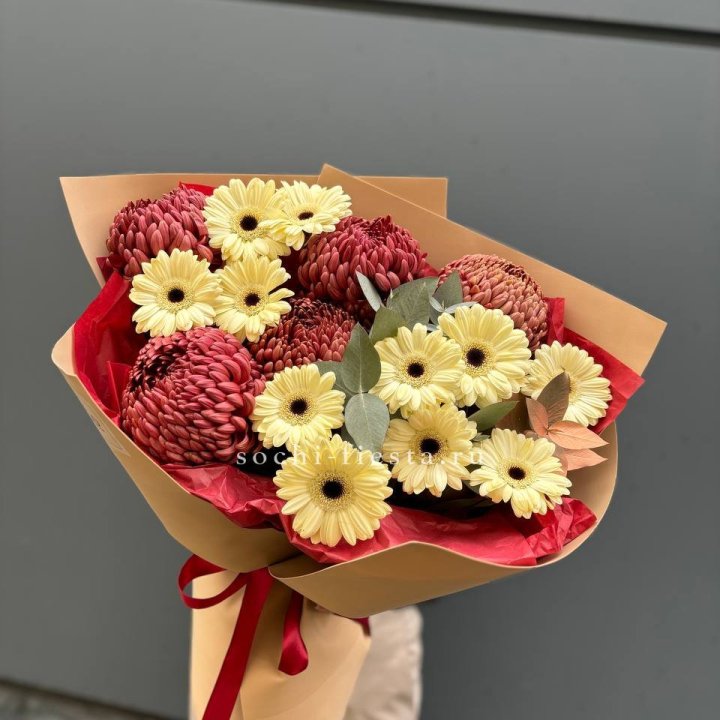 Букет гербер и хризантем Бигуди в Чебоксарах