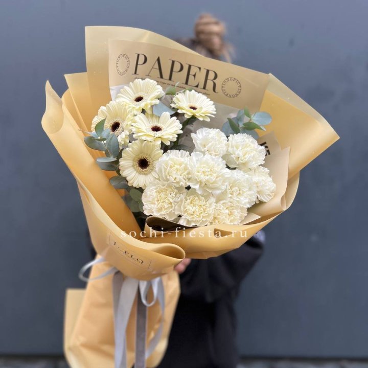  Букет с диантусами и герберами в Чебоксарах
