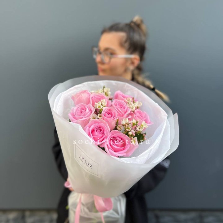 Букет розовых роз  в Чебоксарах