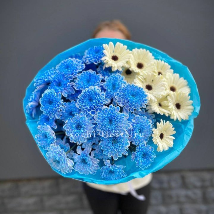 Букет хризантем и гербер в Чебоксарах