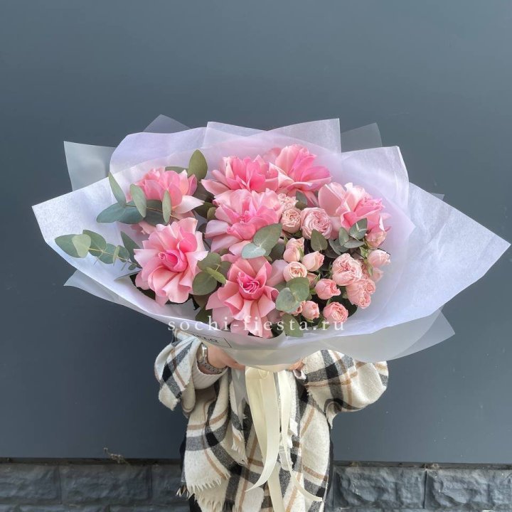 Букет французских и пионовидных роз  в Чебоксарах