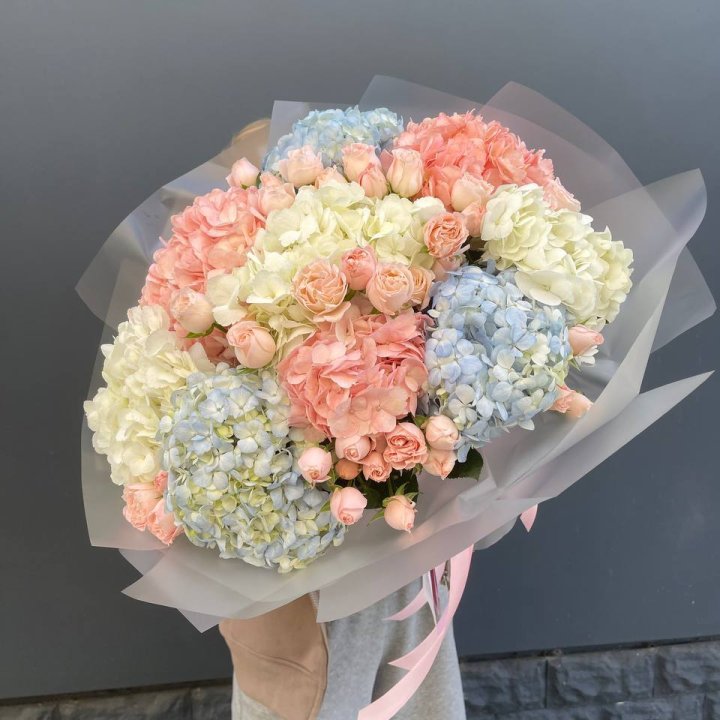 Дуо гортензии и бомбастик в Чебоксарах