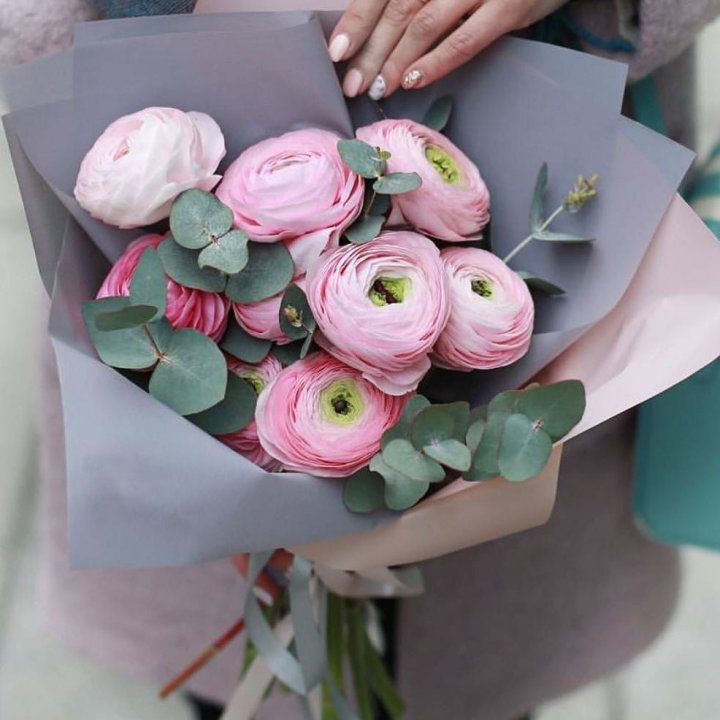 Ранункулюсы с эвкалиптом №1 в Чебоксарах