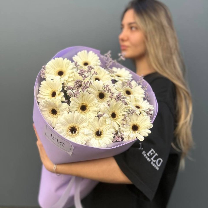 Букет голландских гербер "Лавандер" в Чебоксарах