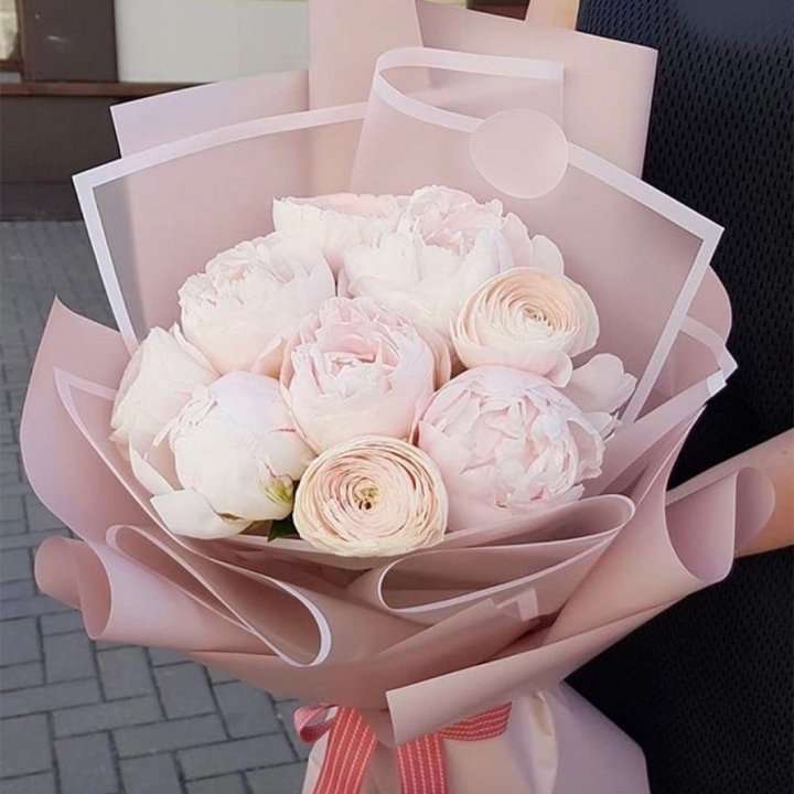 Пионы и ранункулюсы в Чебоксарах