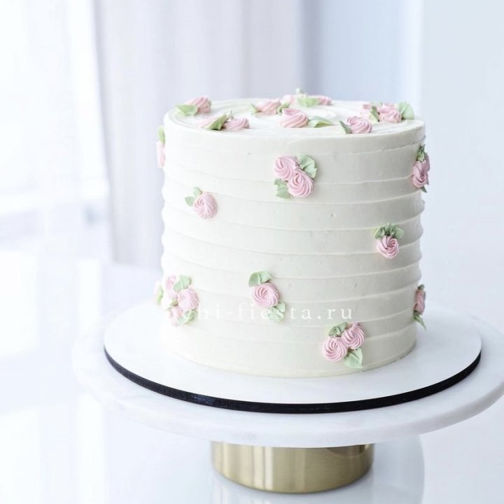 Торт "Розы в снегу" в Чебоксарах