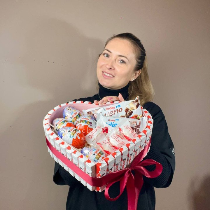 Подарочный набор сердце с Киндерами в Чебоксарах