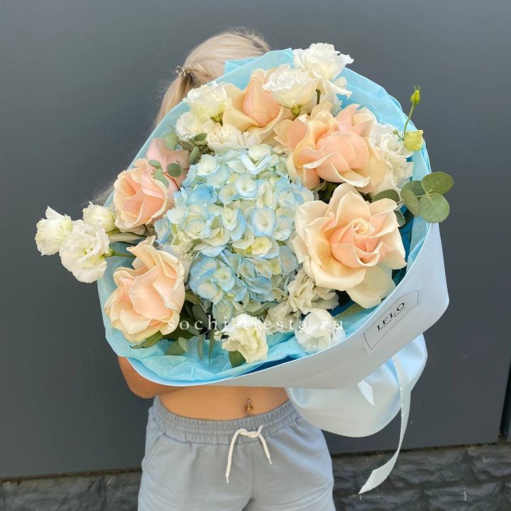 Сборный букет "Голубой закат" в Чебоксарах