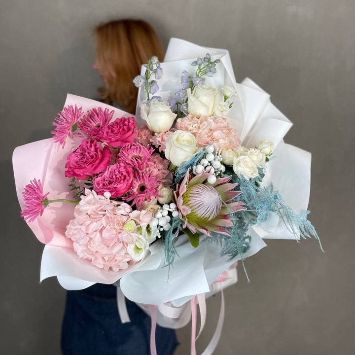 Дизайнерский букет "Фантастик" в Чебоксарах