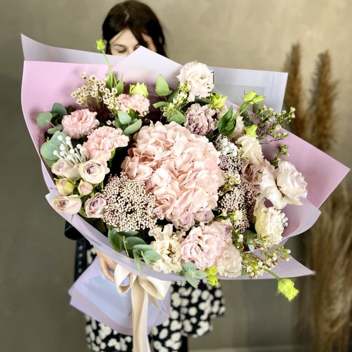 Дизайнерский букет "Трели кримс" в Чебоксарах