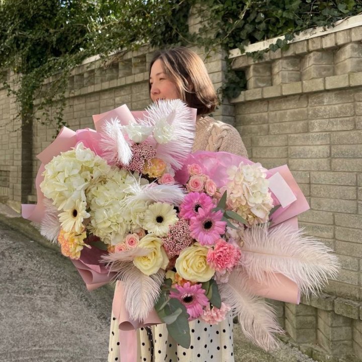 Дизайнерский букет "Валенсия" в Чебоксарах