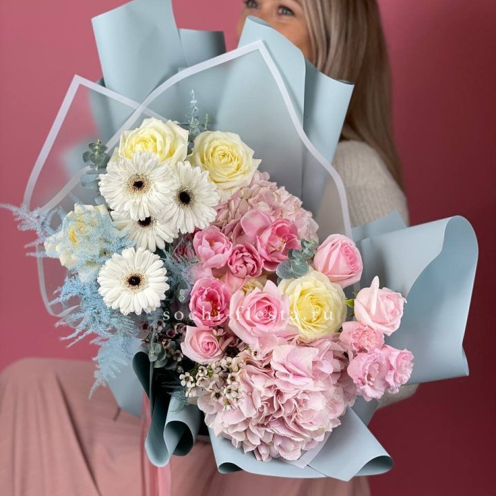 Дизайнерский букет "Адель" в Чебоксарах