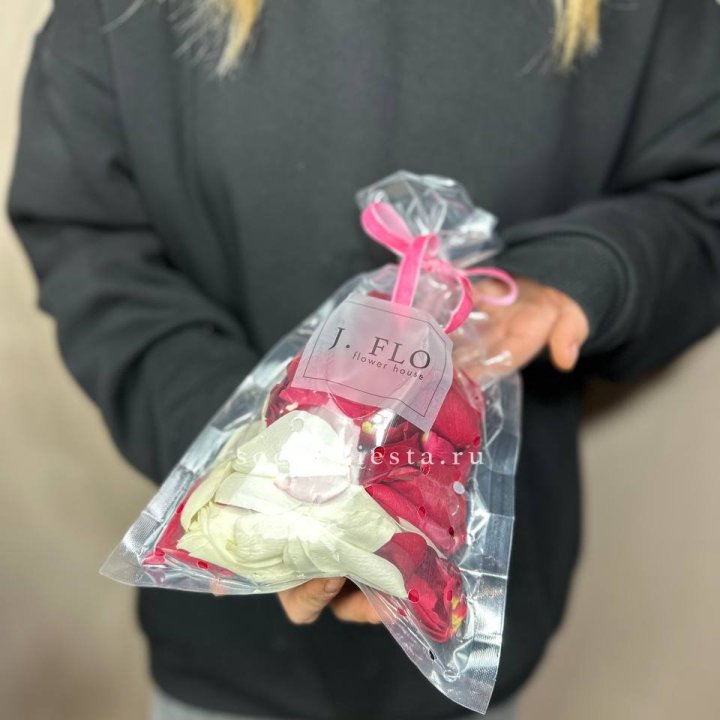 Лепестки роз в Чебоксарах