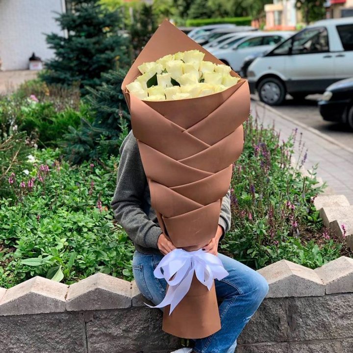 Голландские розы белые "Рыбка" в Чебоксарах