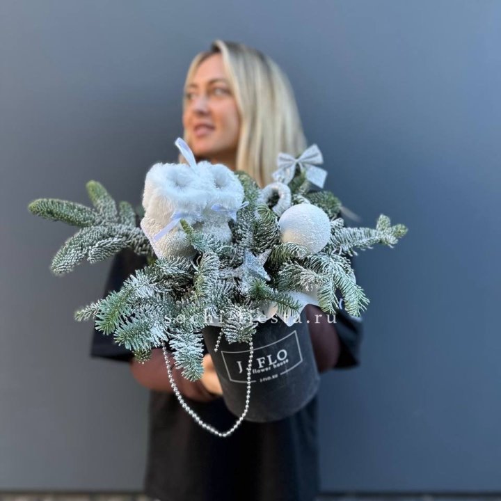 Новогодний бокс "Ботс вайт" в Чебоксарах