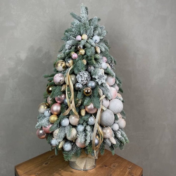 Новогодняя ёлка из веток датского нобилиса в Чебоксарах