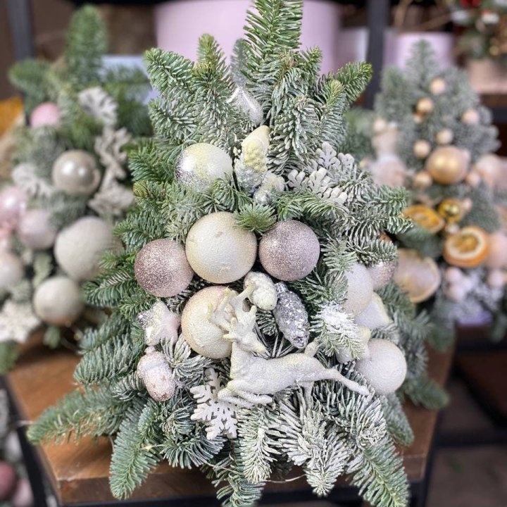 Ёлочка "Хепи крисмас" в Чебоксарах