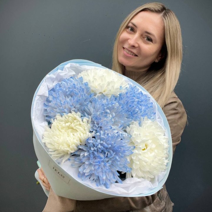 Букет из 7 хризантем  в Чебоксарах