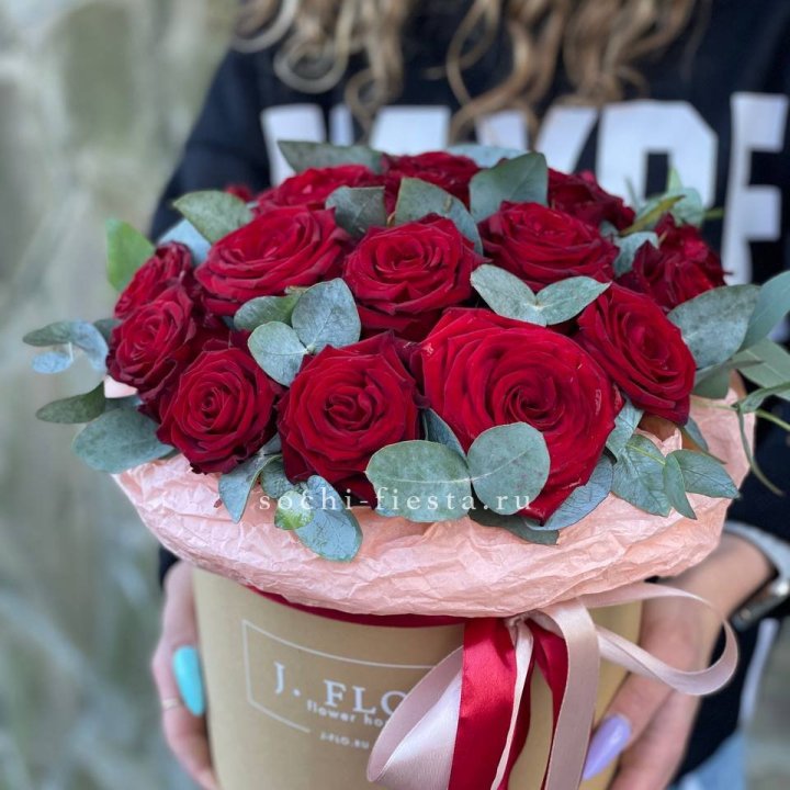 21 Красная роза в боксе №1 в Чебоксарах