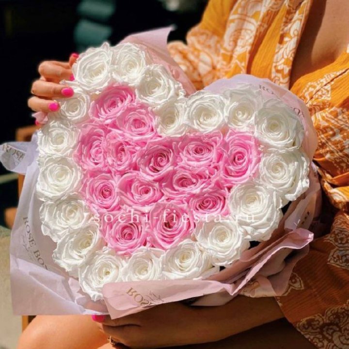 Бокс сердце с розами №2 в Чебоксарах