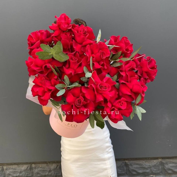 Бокс из 17 французских роз в Чебоксарах