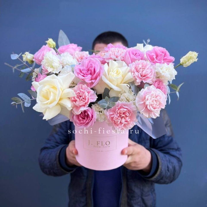 Цветочный бокс "Памела" в Чебоксарах