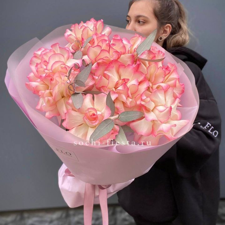 9 французских роз Джумилия в Чебоксарах