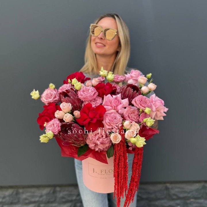 Дизайнерский цилиндр "Криотель" в Чебоксарах