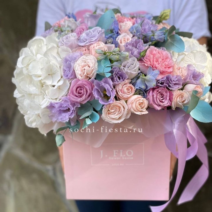 Цветочный бокс макси каб в Чебоксарах