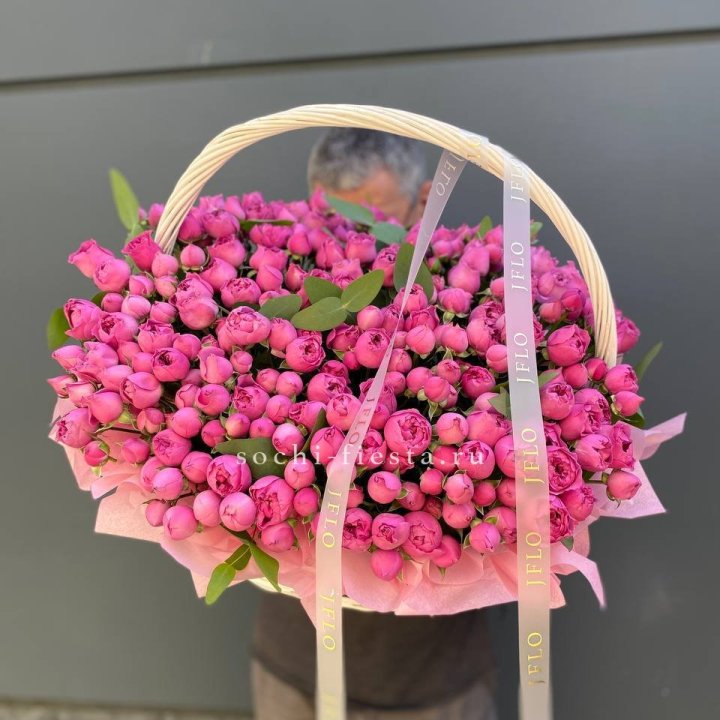 Корзина роз Мисти Баблс 101 в Чебоксарах