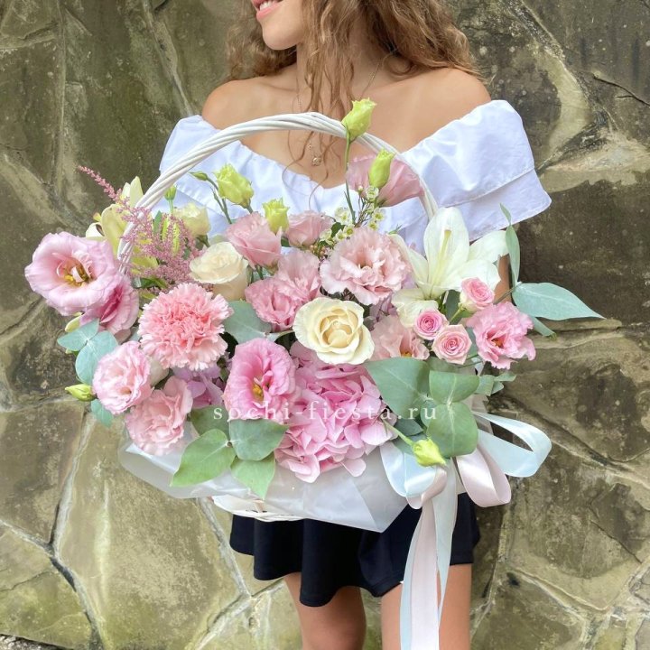 Авторская корзина "Миа" в Чебоксарах