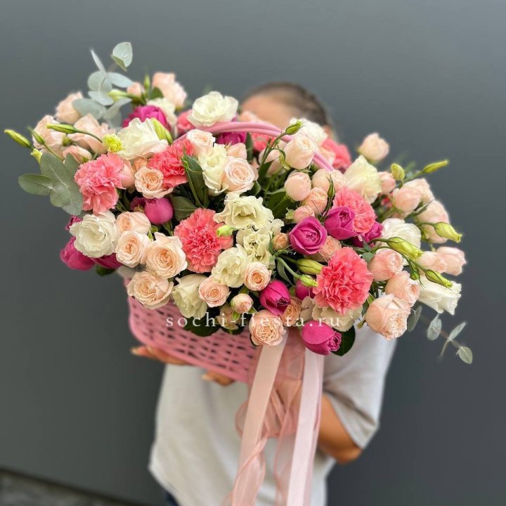 Цветочная корзина "Флоренция" в Чебоксарах
