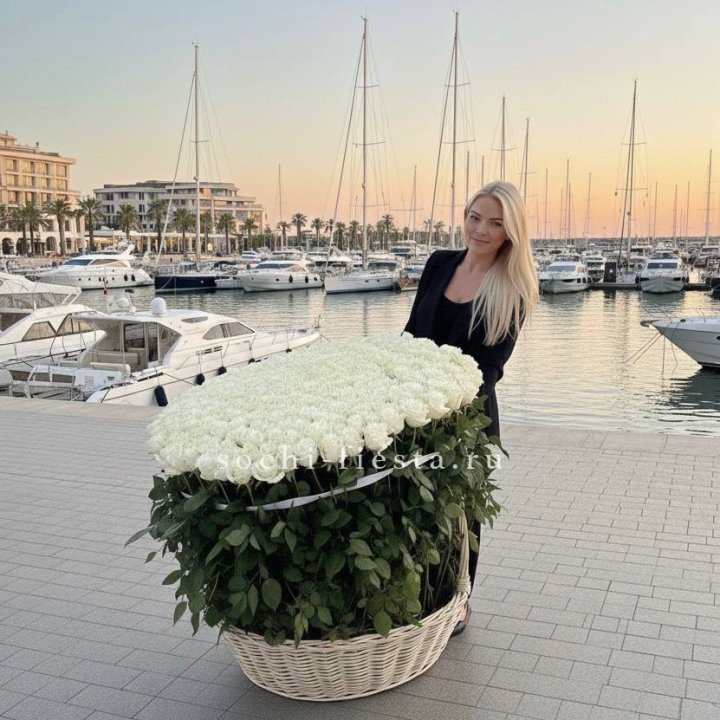 301 высокая роза в корзине в Чебоксарах