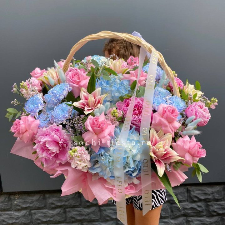 Яркая корзина "Летнее настроение" в Чебоксарах