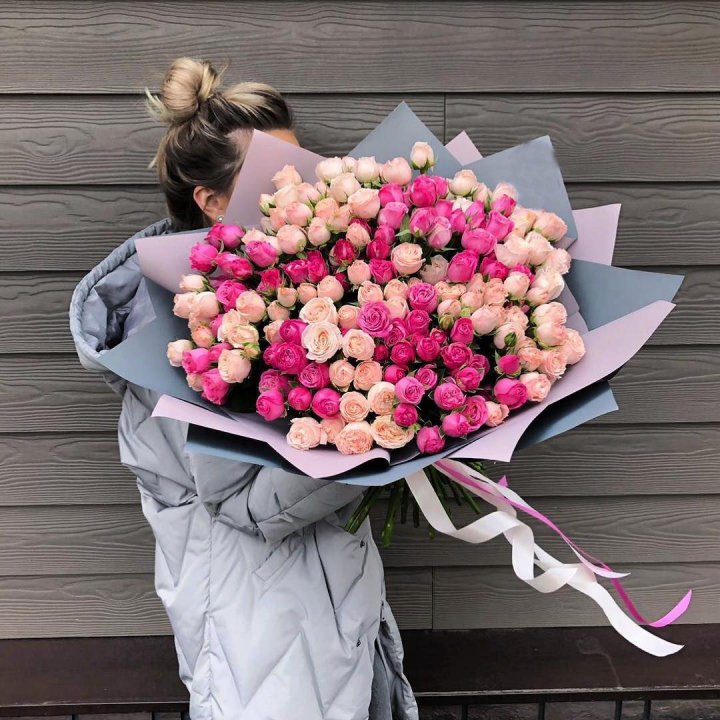 55 роз микс кустовых в Чебоксарах