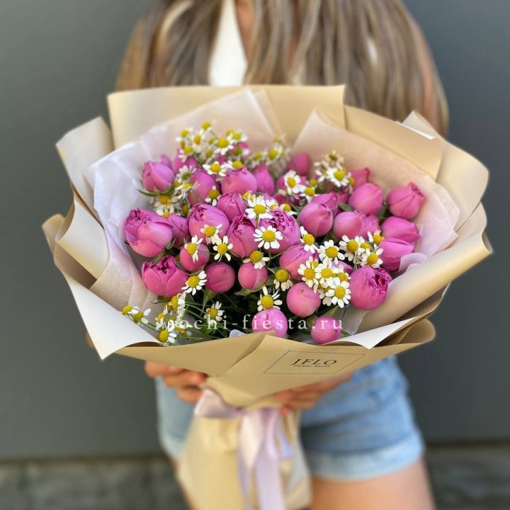 Дуобукет мисти с ромашками  в Чебоксарах