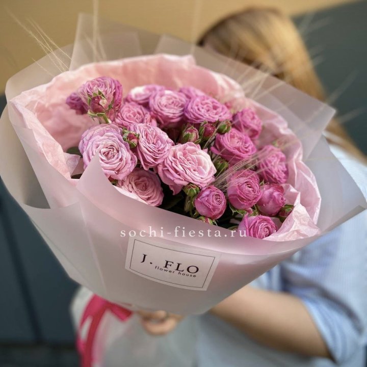 Пионовидные розы Мадам Бомбастик Pink в Чебоксарах