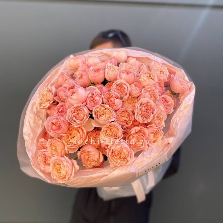 Букет из 21 пионовидной розы Джульетта в Чебоксарах