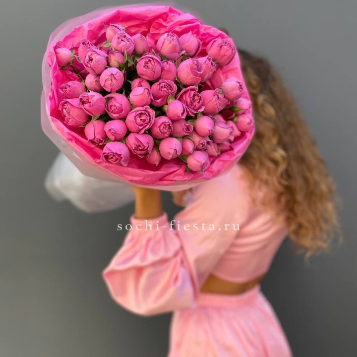 Букет из пионовидных роз  в Чебоксарах