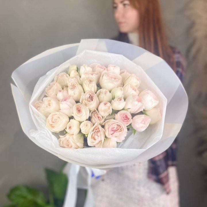 Букет кустовых роз в Чебоксарах