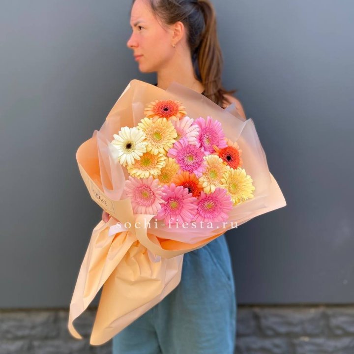 Букет разноцветных гербер в Чебоксарах