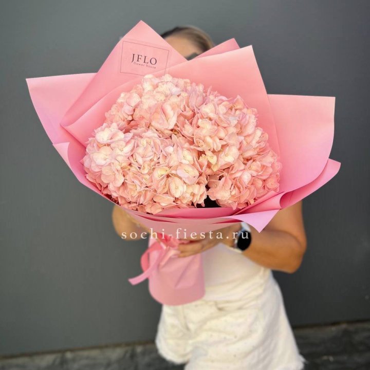 Букет гортензий "Крем" в Чебоксарах