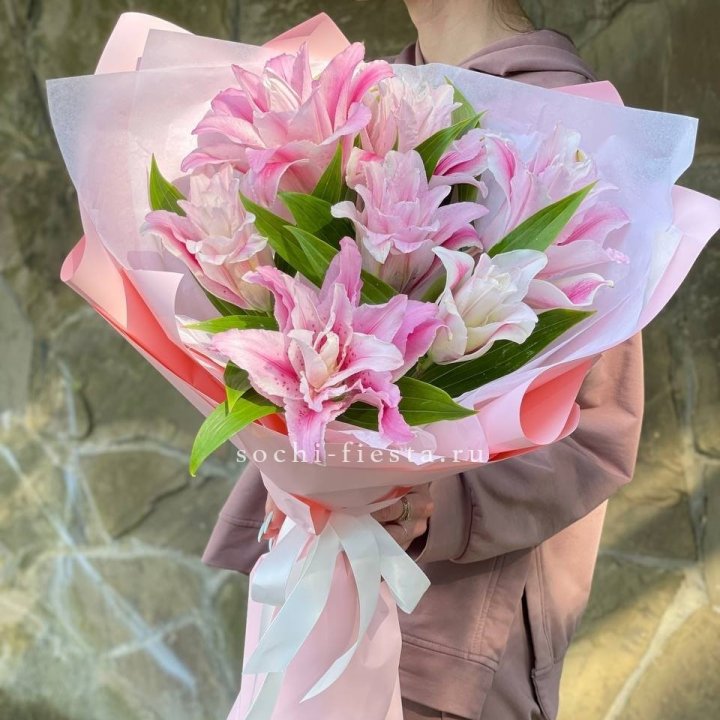 Букет пионовидных лилий №2 в Чебоксарах