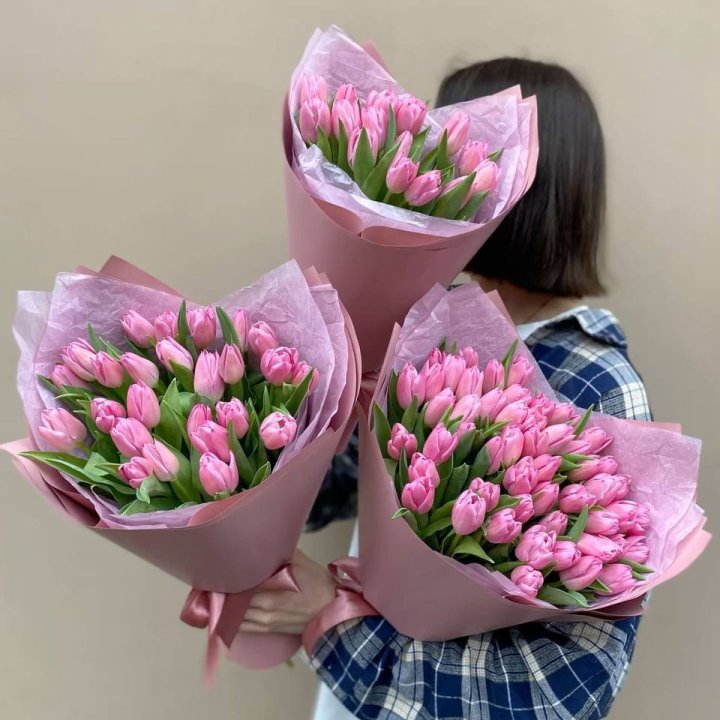 Букет розовых тюльпанов в Чебоксарах
