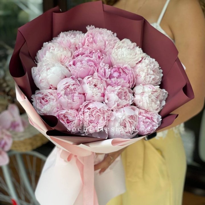 Букет 17 зефирных пионов в Чебоксарах