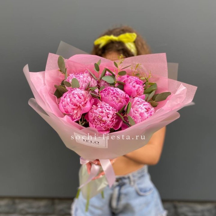 7 ярких пионов в оформлении в Чебоксарах